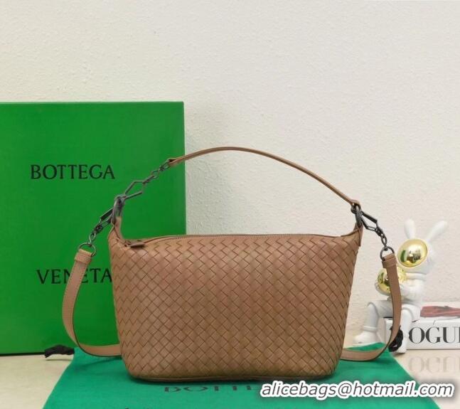 Well Crafted Bottega Veneta Classic Top Handle Bag in Intrecciato Leather BV9842 Brown 2024