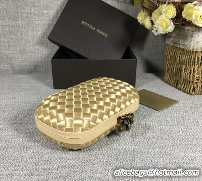 Luxury Discount Bottega Veneta Satin Knot Mini Clutch BV8651 Light Gold 2024