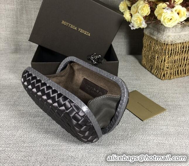 Famous Brand Bottega Veneta Satin Knot Mini Clutch BV8651 Dark Grey 2024