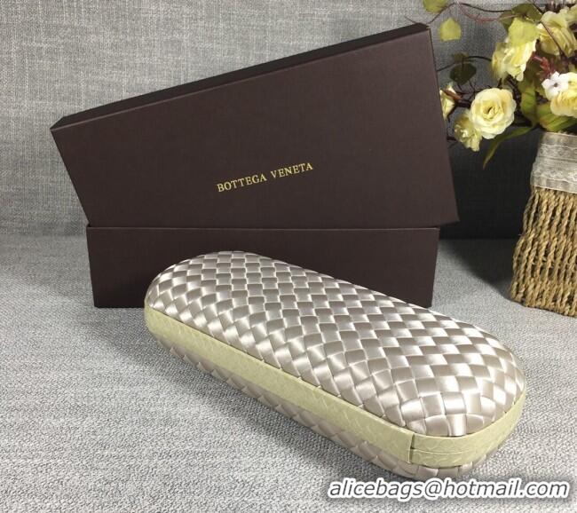 Famous Brand Bottega Veneta Satin Knot Long Clutch BV8651 Light Silver 2024