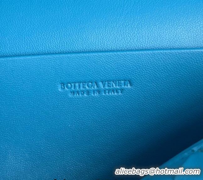 Best Product Bottega Veneta Bang Bang Vanity Case in Intrecciato Leather 789109 Pool Blue 2024