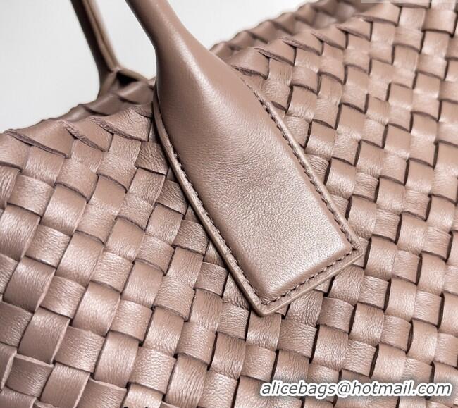 Pretty Style Bottega Veneta Large Cabat Tote Bag in Intreccio Leather 608811 Khaki 2024