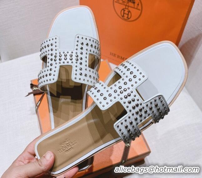 Sumptuous Hermes Oran Calfskin Flat Slide Sandals with Silver-Tone Studs White 426001