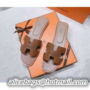 Good Quality Hermes Oran Calfskin Flat Slide Sandals with Silver-Tone Studs Brown 426002