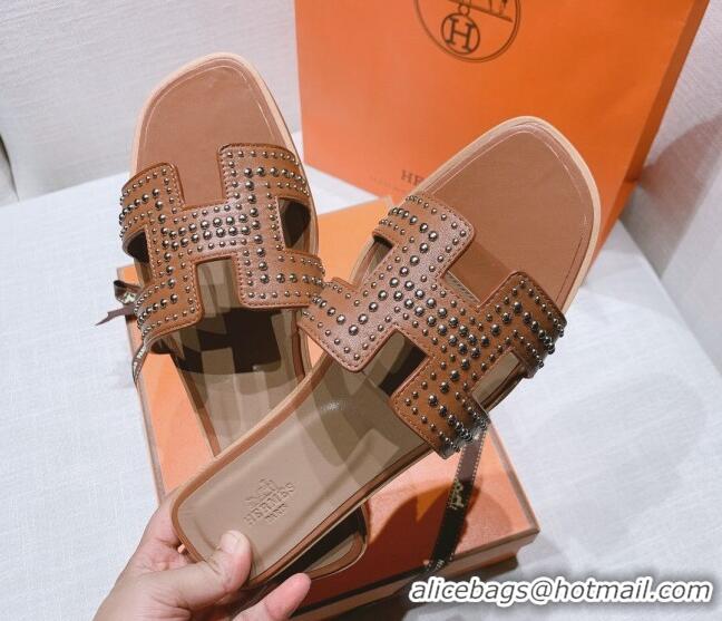 Good Quality Hermes Oran Calfskin Flat Slide Sandals with Silver-Tone Studs Brown 426002