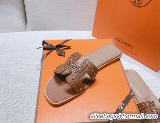 Good Quality Hermes Oran Calfskin Flat Slide Sandals with Silver-Tone Studs Brown 426002