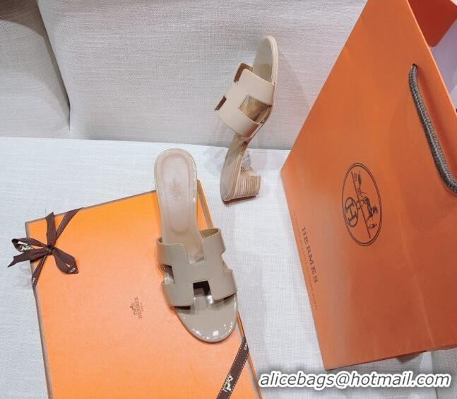 Luxurious Hermes Oasis Heel Slide Sandals in Patent Calfskin Grey 426007