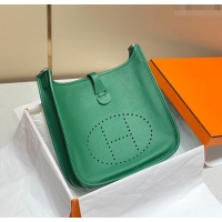 Well Crafted Hermes Evelyne Bag 29cm in Togo Leather H7056 Emerald Green 2023