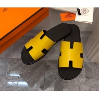 Best Grade Hermes Men's Classic Izmir Flat Slide Sandals in Palm-Grained Leather Yellow 327023