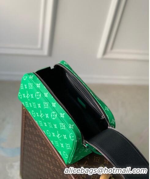 Top Quality Louis Vuitton Dopp Kit Toilet Pouch in Monogram Canvas M31013 Green 2024