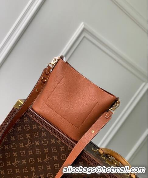 Pretty Style Louis Vuitton Lock and Walk Bucket Bag in Grained Leather M24165 Brown 2024