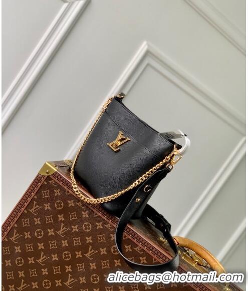 Famous Brand Louis Vuitton Lock and Walk Bucket Bag in Grained Leather M24006 Black 2024