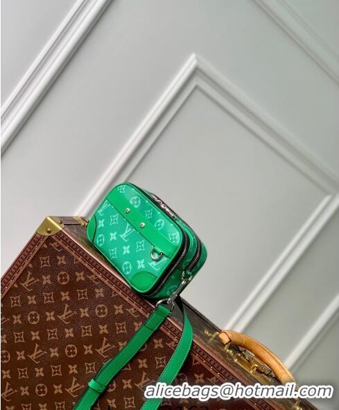 Famous Brand Louis Vuitton Alpha Wearable Wallet Mini Bag in Monogram Canvas M30997 Green 2024