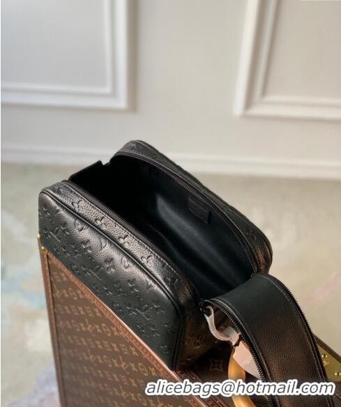 Top Grade Louis Vuitton Dopp Kit Toilet Clutch in Taurillon Monogram Leather M82576 Black 2024