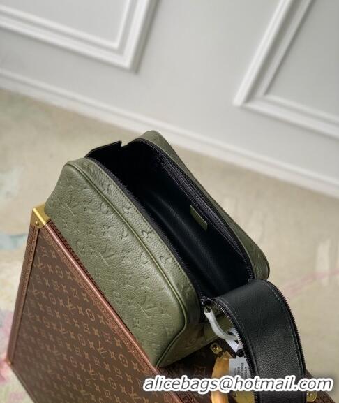 Top Grade Louis Vuitton Dopp Kit Toilet Clutch in Taurillon Monogram Leather M82576 Green 2024