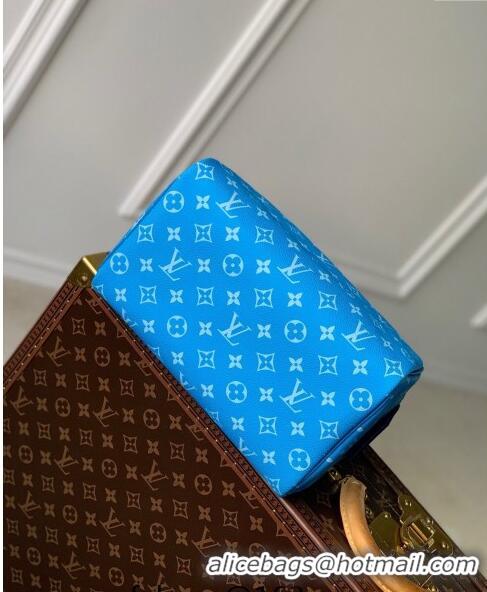 Sophisticated Louis Vuitton Dopp Kit Clutch M31037 Blue 2024