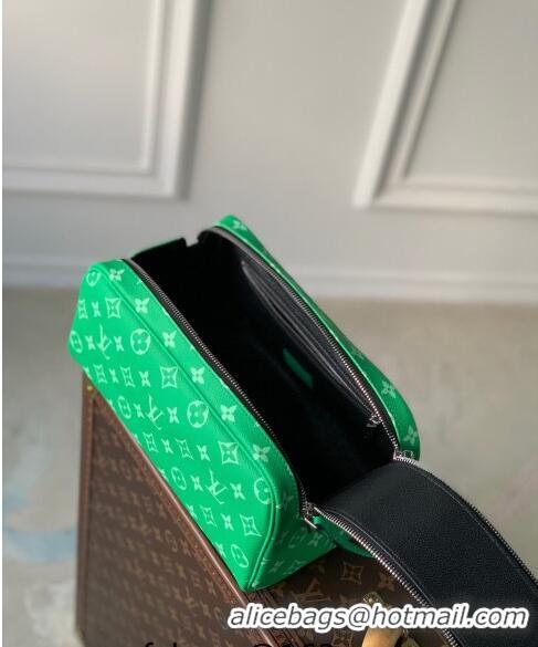 Trendy Design Louis Vuitton Dopp Kit Clutch M31013 Green 2024