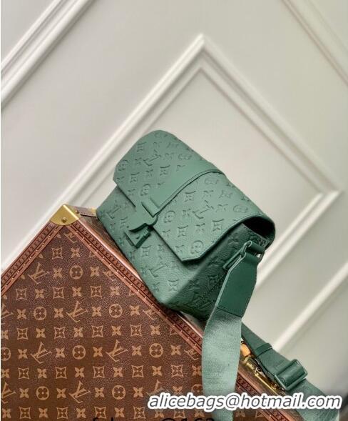 Pretty Style Louis Vuitton S-Cape Messenger Bag in Forest Green Taurillon Monogram Leather M24439 2024