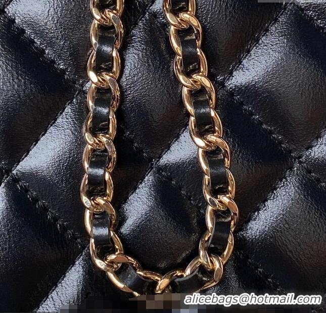 Low Price Chanel Shiny Crumpled Lambskin Clutch with Chain and Pearls Top Handle AP3804 Black 2024