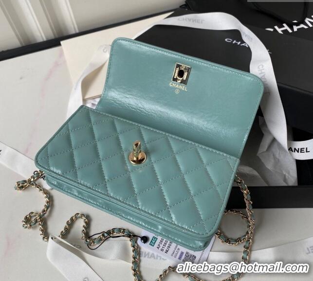 Best Grade Chanel Shiny Crumpled Lambskin Clutch with Chain and Pearls Top Handle AP3803 Green 2024