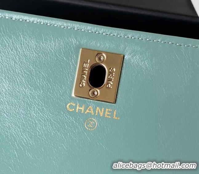 Best Grade Chanel Shiny Crumpled Lambskin Clutch with Chain and Pearls Top Handle AP3803 Green 2024