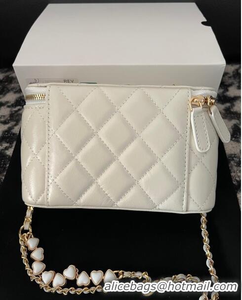 Good Looking Chanel Shiny Crumpled Lambskin Clutch with Heart Chain WOC AP3784 White 2024