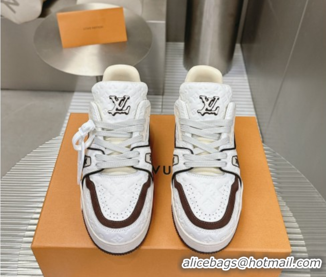 Sumptuous Louis Vuitton LV Trainer Sneakers in Monogram Leather White/Brown 608033