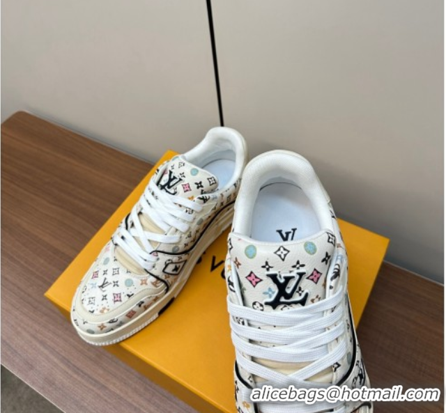 Luxurious Louis Vuitton LV Trainer Sneakers Monogram-printed Leather White 611001