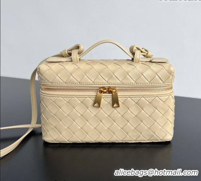 Buy Luxury Bottega Veneta Bang Bang Vanity Case in Intrecciato Leather 789109 Beige 2024