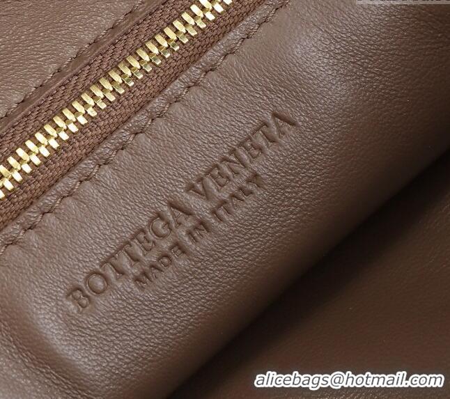 Luxurious Bottega Veneta Small Jodie Hobo bag in Intrecciato Leather 600261 Khaki 2024