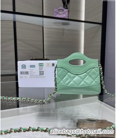 Luxury Classic Chanel Shiny Lambskin Clutch with Chain AP3875 Light Green 2024