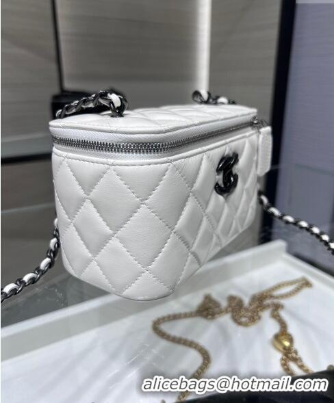 Luxury Classic Chanel Lambskin Clutch with Chain AP3905 White/Black 2024