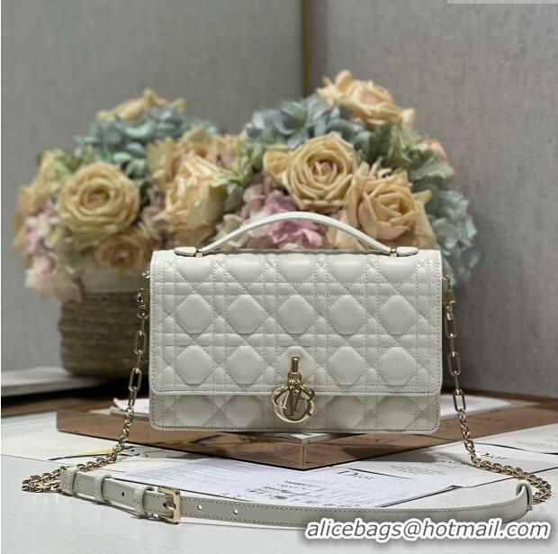 Famous Brand Dior My Dior Top Handle Bag Latte Cannage Lambskin CD2831 White 2024