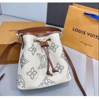 Well Crafted Louis Vuitton NeoNoe Straw Bucket Bag in Monogram Studs 0513 White/Brown 2024