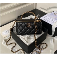 Pretty Style Chanel Quilted Lambskin Clutch with Chain Top Handle and Crystals AP3663 Black 2023