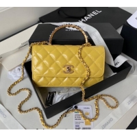 Famous Brand Chanel Shiny Crumpled Lambskin Clutch with Chain and Pearls Top Handle AP3803 Yellow 2024