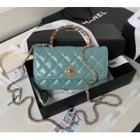 Best Grade Chanel Shiny Crumpled Lambskin Clutch with Chain and Pearls Top Handle AP3803 Green 2024