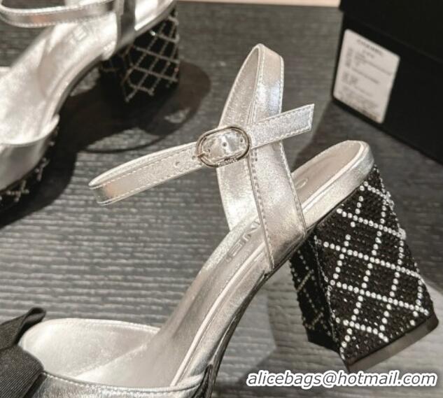 Stylish Chanel Calfskin Heel Sandals 7.5cm with Bow and Quilted Strass Silver 603031