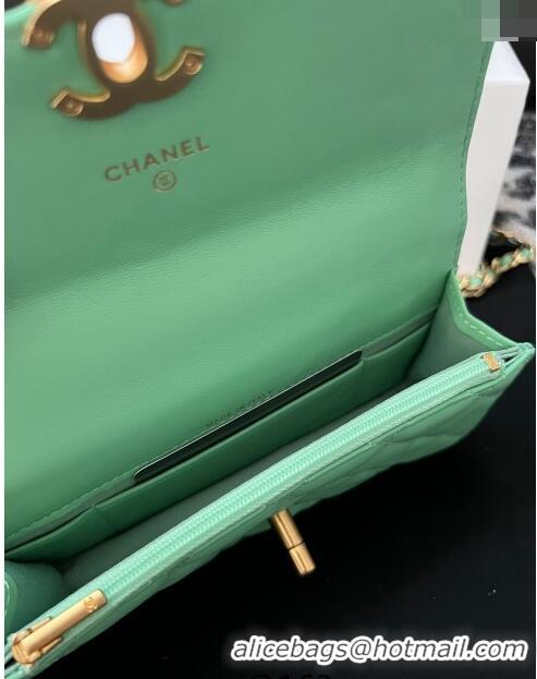 Promotional Chanel Shiny Lambskin Clutch with Chain and CC Top Handle A96068 Light Green 2024