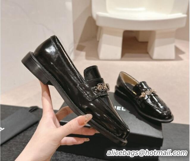 Purchase Chanel Calfskin Loafers with Charm Black 701058