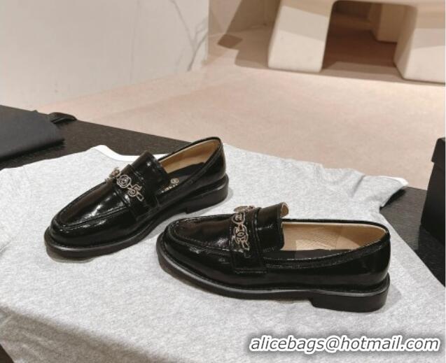 Purchase Chanel Calfskin Loafers with Charm Black 701058