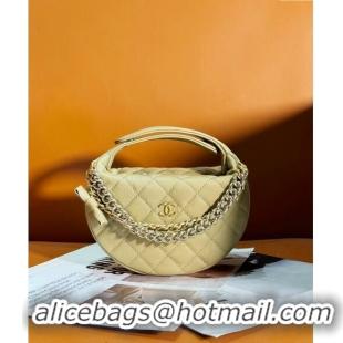 Famous Brand Chanel Grained Shiny Calfskin Pouch with Bow Chain AP3943 Yellow 2024