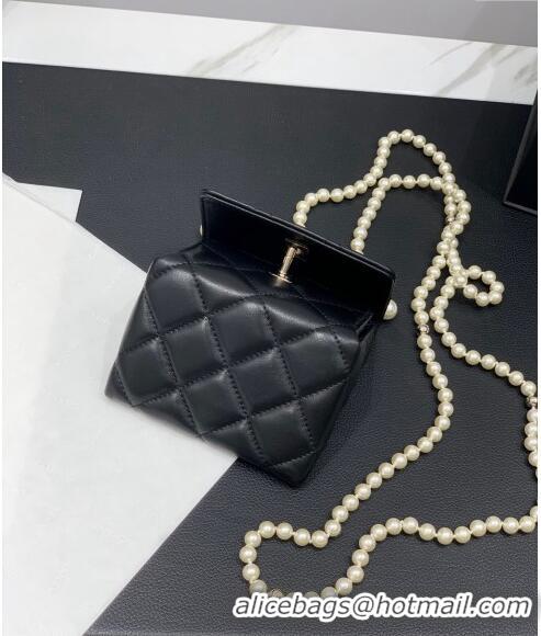 Unique Grade Chanel Lambskin Triangle Clutch with Chain and Pearls AP4006 Black 2024