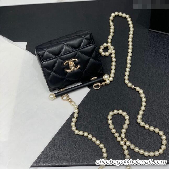 Unique Grade Chanel Lambskin Triangle Clutch with Chain and Pearls AP4006 Black 2024