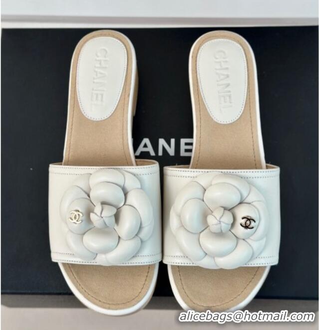 Charming Chanel Calfskin Heel Slides Sandal 4cm with Camellia Bloom White 701139