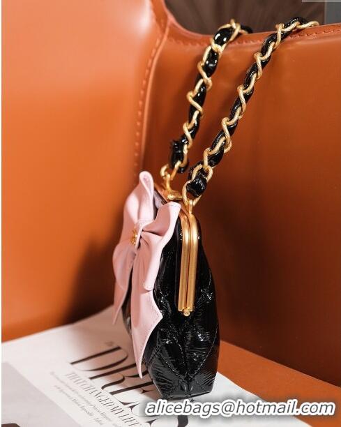 Famous Brand Chanel Patent Crumpled Lambskin Clutch with Chain and Bow AP4028 Black/Pink 2024