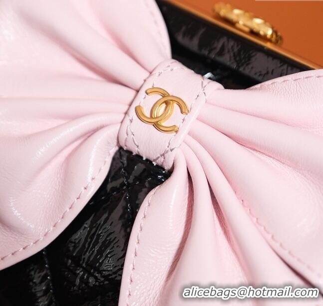 Famous Brand Chanel Patent Crumpled Lambskin Clutch with Chain and Bow AP4028 Black/Pink 2024