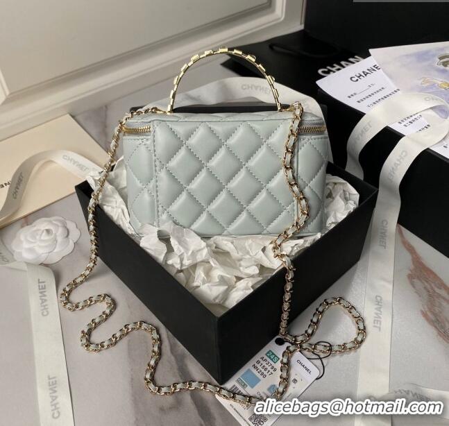 Traditional Specials Chanel Lambskin Vanity Case Clutch with Chain AP3799 Light Grey 2024