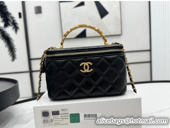 Well Crafted Chanel Lambskin Vanity Case Clutch with Chain A96069 Black 2024