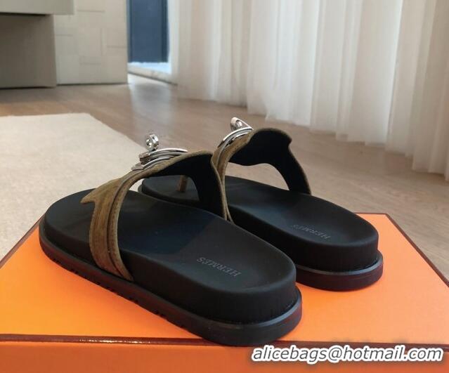 Luxurious Hermes Empire Thong Slide Sandal in Suede with Kelly Buckle Khaki Green 703023